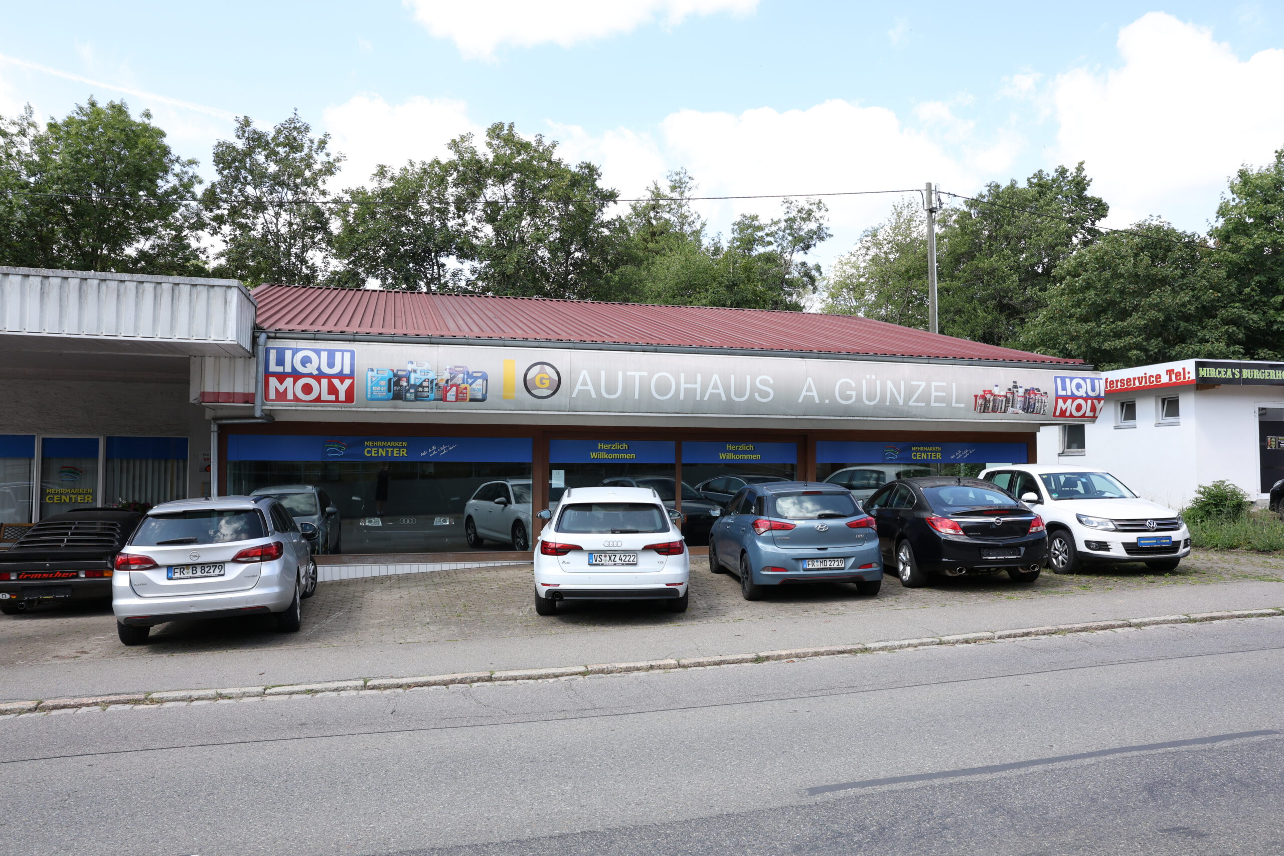 Home kq3a3742